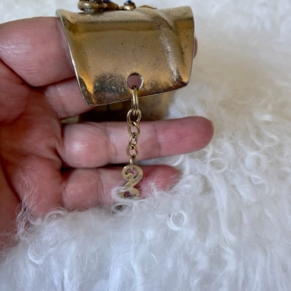 Crystal Bee Cuff Bracelet w/ clasp - Picture 3 of 8